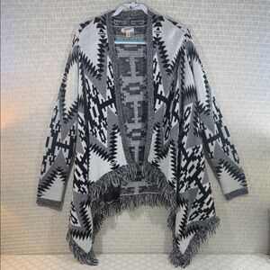 Arizona Black White and Gray Patterned Women's Cardigan